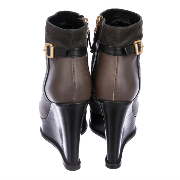 FENDI Fendista Taupe Platform Wedge Ankle Leather and Suede Boots with gold logo - Picture 3 of 3